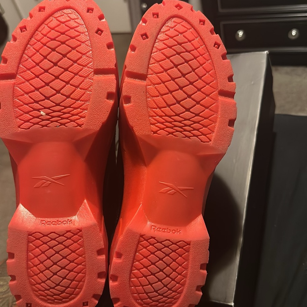 Cardi B Reebok - Picture 4 of 5